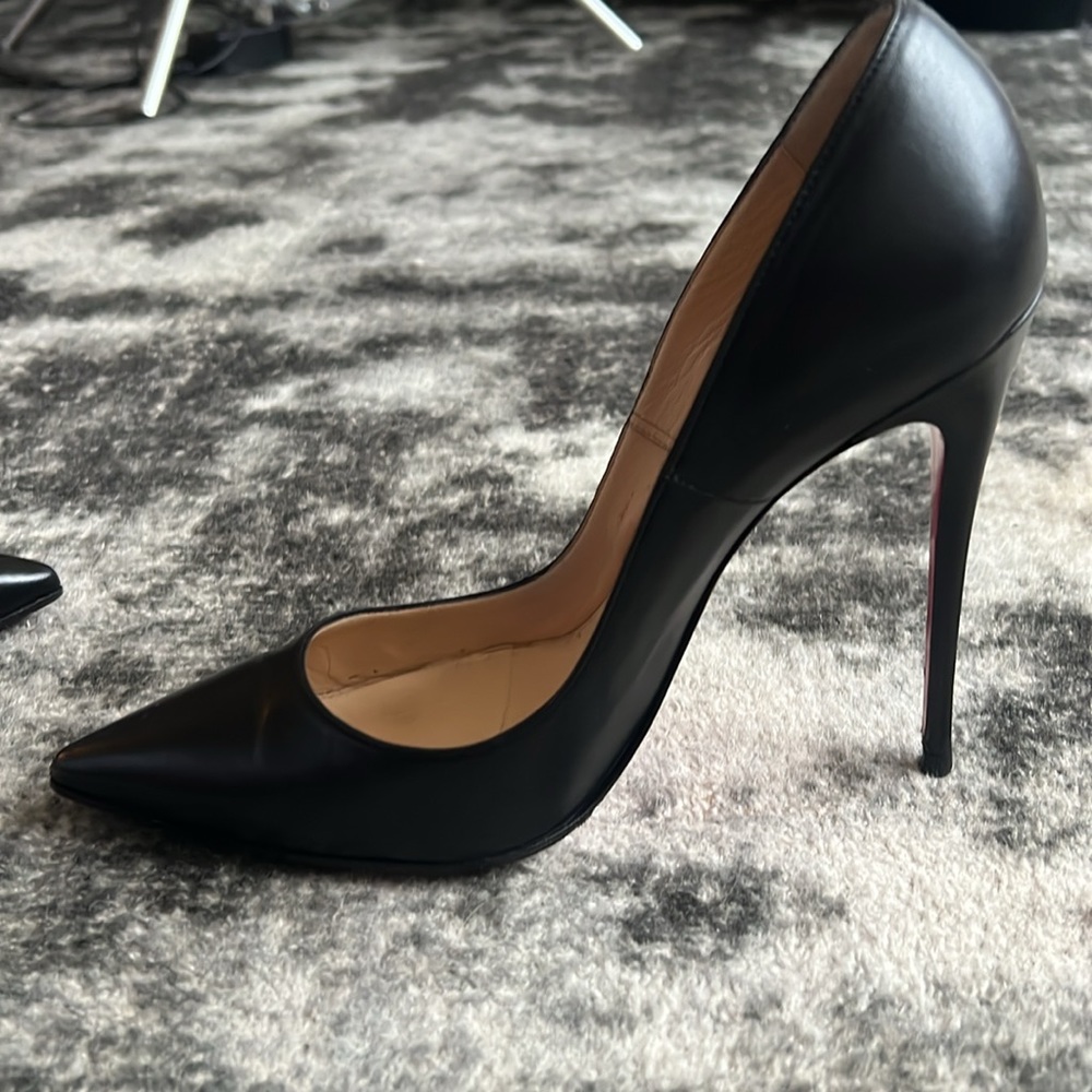 Christian Louboutin Black Leather So Kate Heels - Picture 9 of 12